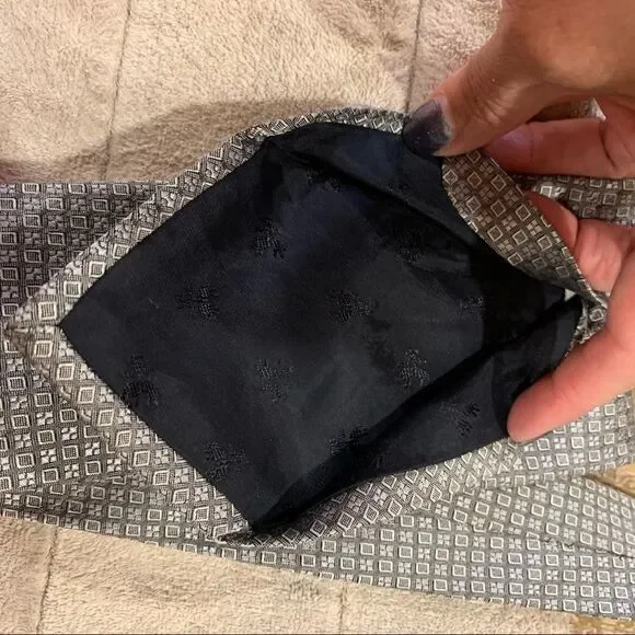 Brooks Brothers Silk Tie Silver/White Geometric - Picture 5 of 7